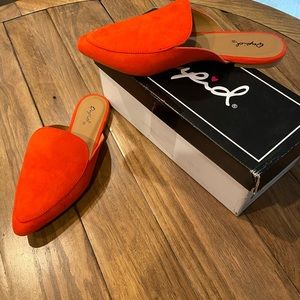 NEW in box women’s orange loafer shoes, size 7